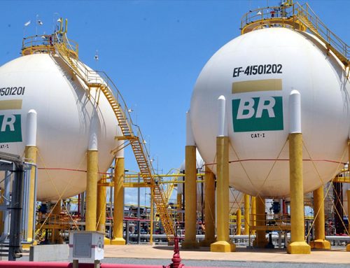 Petrobras Suffers Growing Pains in Brazil’s Freed Oil Investing Market
